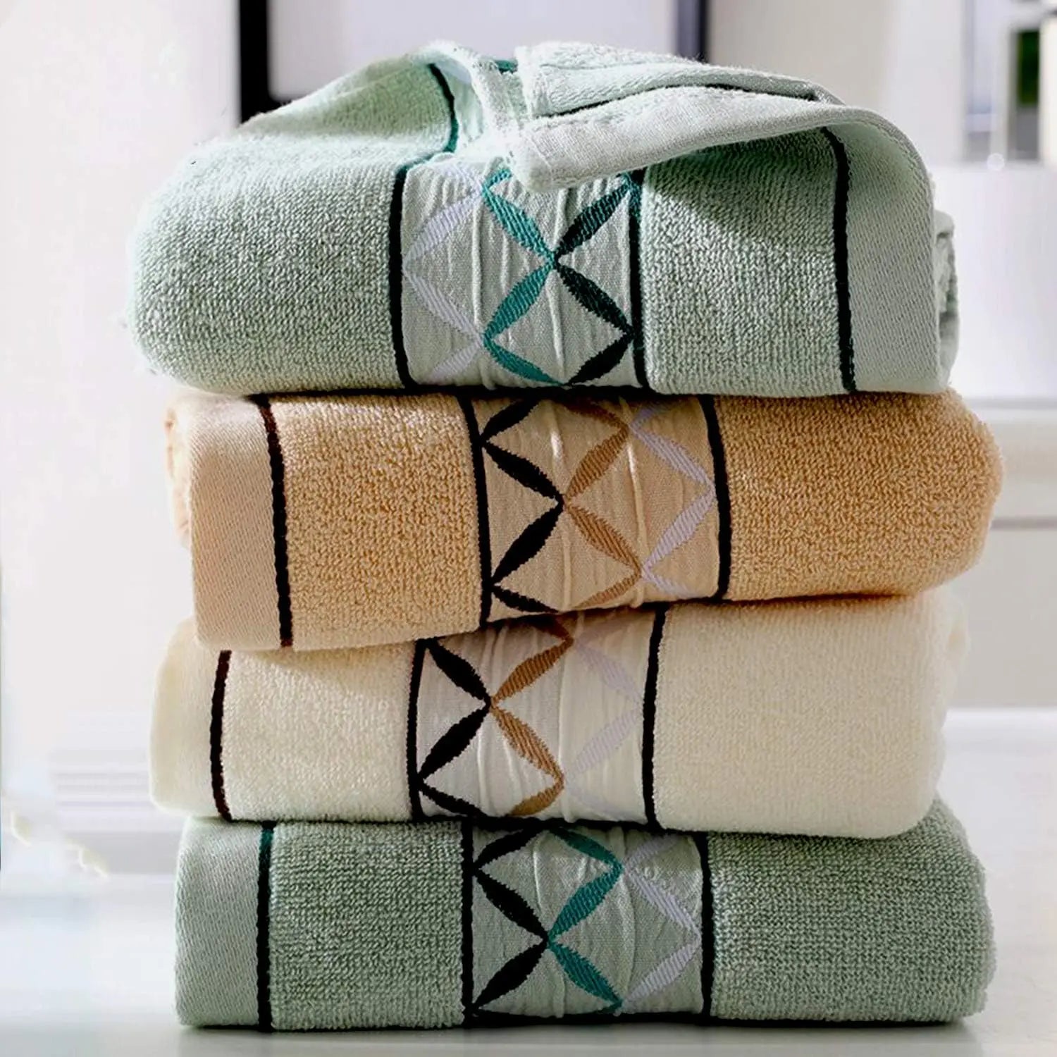 Unisex 4-Pack Plush Cotton Hand & Face Towels, 4-Leaf Clover Print, Water-Absorbent, Soft, Breathable, 13X29 In, for Camping, Bathroom, Sport (Home Improvement Use), Four Leaf Clover